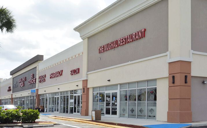 Pictures of Retail property located at 1980 - 2100 N University Drive, Pembroke Pines, FL 33024 for lease - image #1