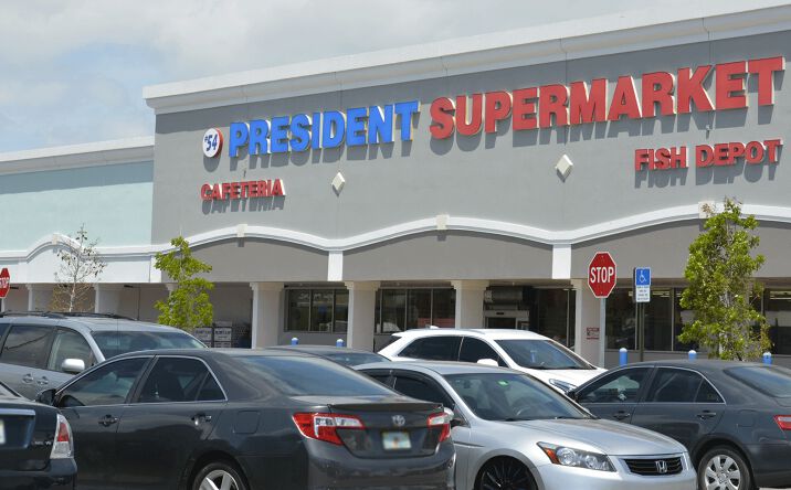 Pictures of Retail property located at 2407 10th Ave N, Lake Worth, FL 33461 for lease - image #1
