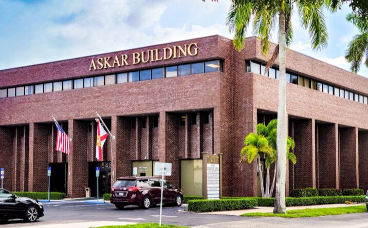Pictures of Retail, Office property located at 848 1st Ave N, Naples, FL 34102 for lease - image #1