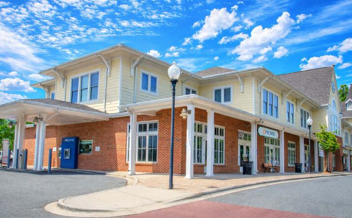 Pictures of Retail, Office, Restaurant property located at 110 Matthews Station Street, Matthews, NC 28105 for lease - image #1