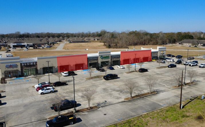 Pictures of Retail property located at 17097 Airline Hwy, Prairieville, LA 70769 for lease - image #1