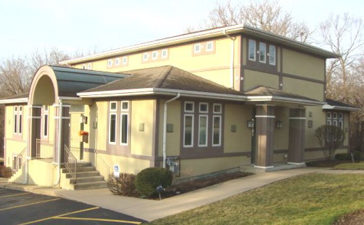 Pictures of Office property located at 219 W 55th St, Clarendon Hills, IL 60514 for lease - image #1