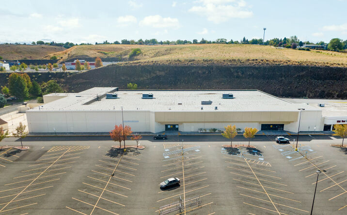 Pictures of Retail property located at 2120 Thain Grd, Lewiston, ID 83501 for lease - image #1
