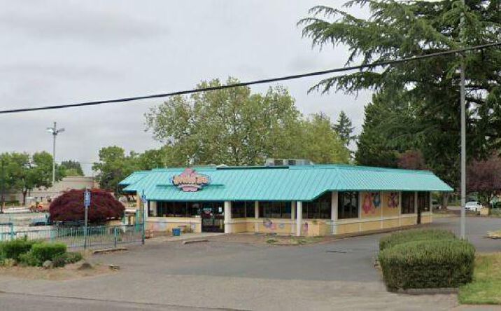 Pictures of Retail, Restaurant property located at 10565 SW Beaverton Hillsdale Hwy, Beaverton, OR 97005 for lease - image #1