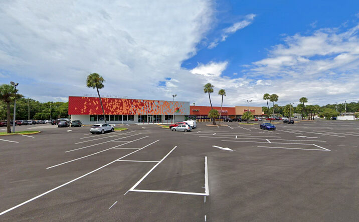 Pictures of Retail property located at 2319 34th St S, St. Petersburg, FL 33711 for lease - image #1