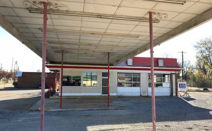 Pictures of Retail, Restaurant, Special Purpose property located at 2001 Long St, Chattanooga, TN 37408 for lease - image #1