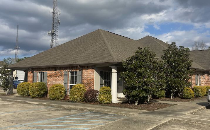 Pictures of Office property located at 3975 O'Neal Ln, Baton Rouge, LA 70816 for lease - image #1