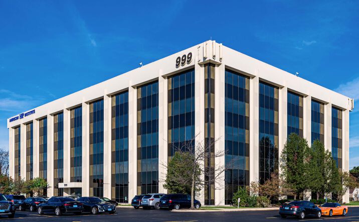 Pictures of Office property located at 999 E Touhy Ave, Des Plaines, IL 60018 for lease - image #1