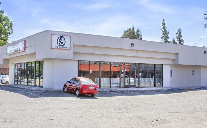 Pictures of Retail, Restaurant property located at 7555 Pacific Ave, Stockton, CA 95207 for lease - image #1