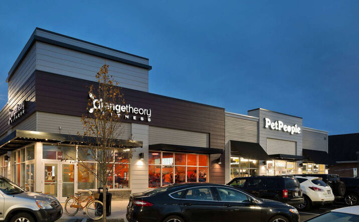 Pictures of Retail property located at 1745 W Market St, Akron, OH 44313 for lease - image #1