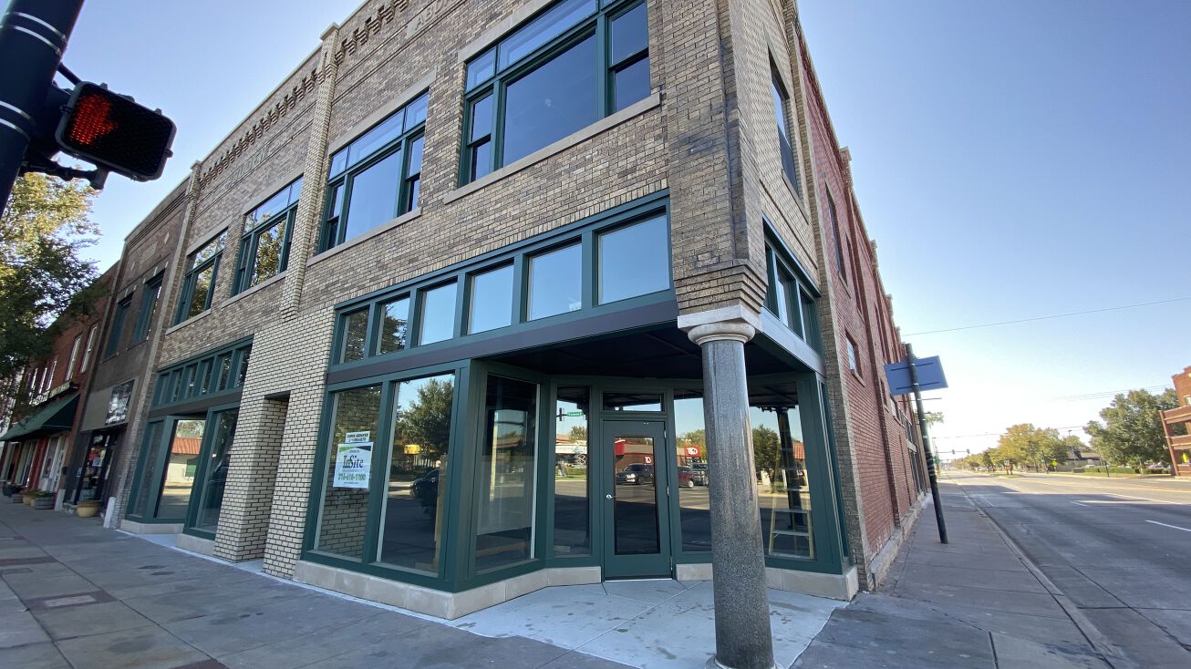 1029 W Douglas Ave, Wichita, KS 67213 Office Space for Lease Prime