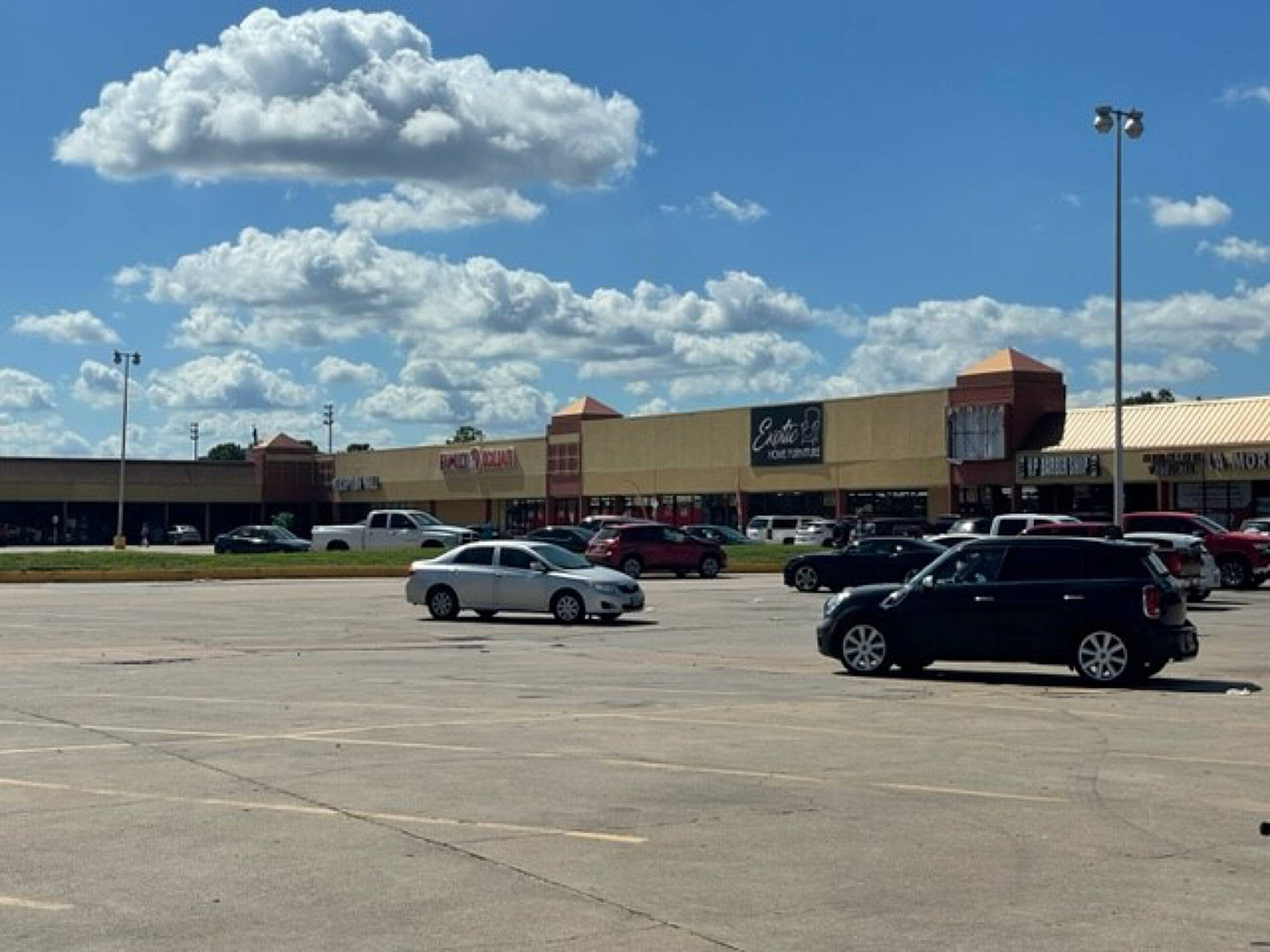 Fondrenwood Shopping Center