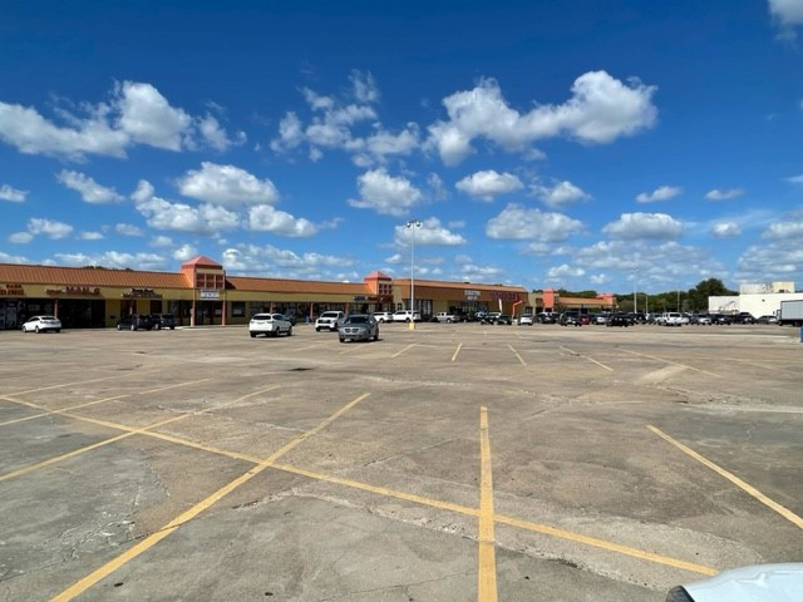 Fondrenwood Shopping Center