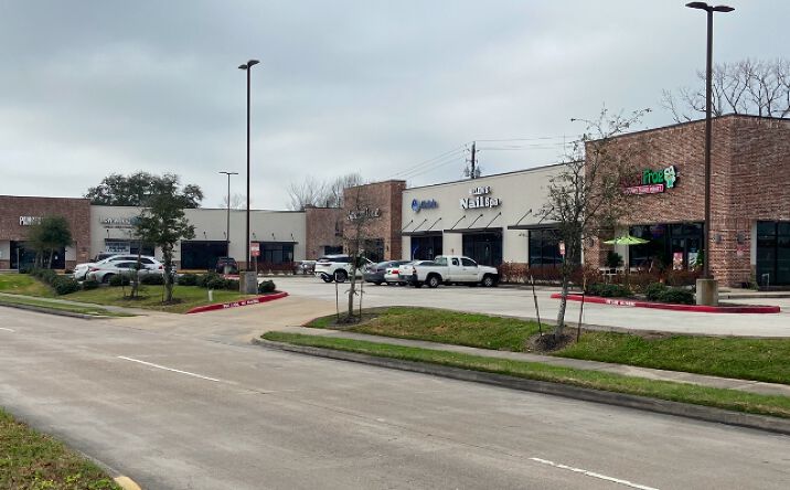 Pictures of Retail property located at 2114 El Dorado Blvd, Friendswood, TX 77546 for lease - image #1