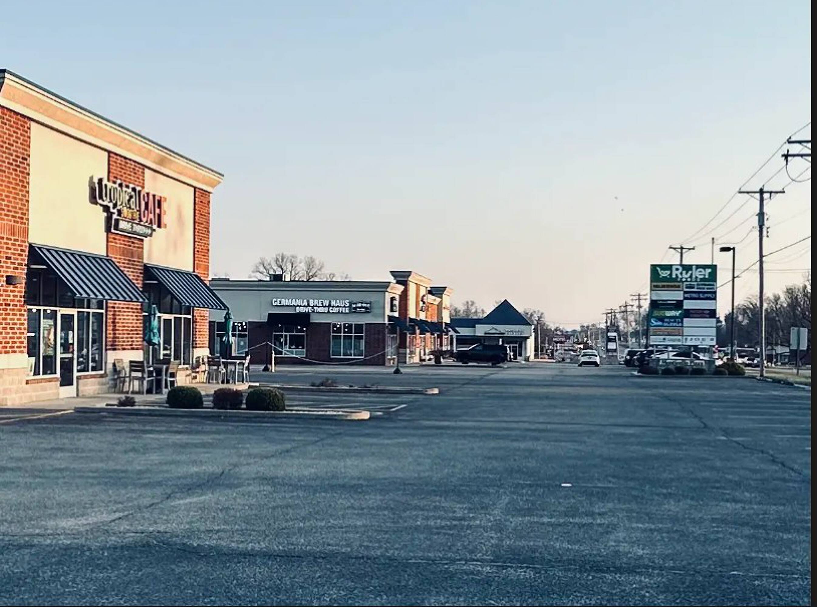 Monticello Plaza