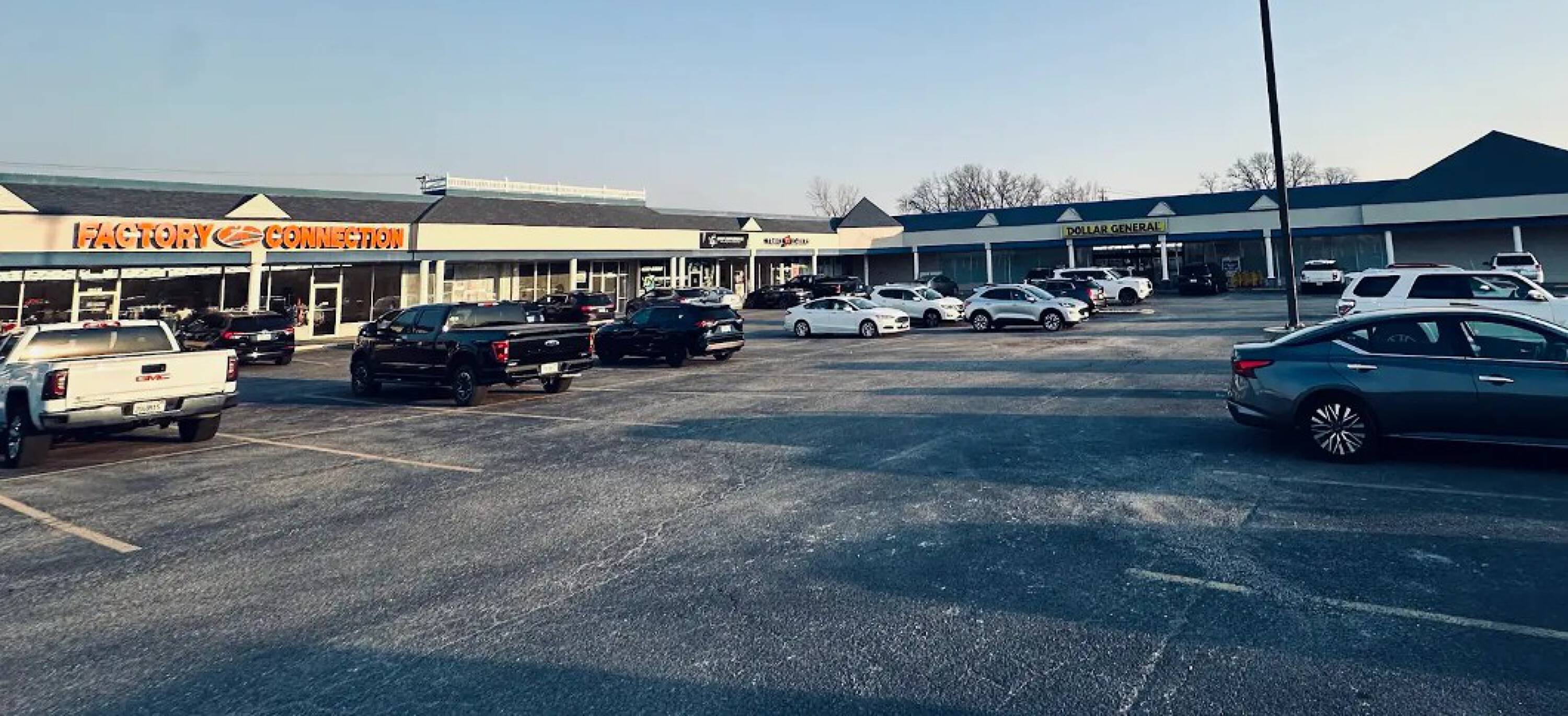 Monticello Plaza
