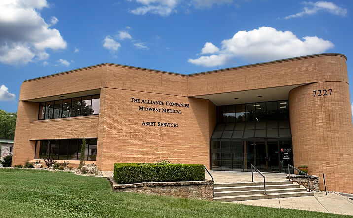 Pictures of Office property located at 7227 Metcalf Ave, Overland Park, KS 66204 for lease - image #1