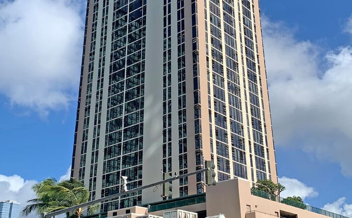 Pictures of Retail, Office property located at 1050 Queen St, Honolulu, HI 96814 for lease - image #1