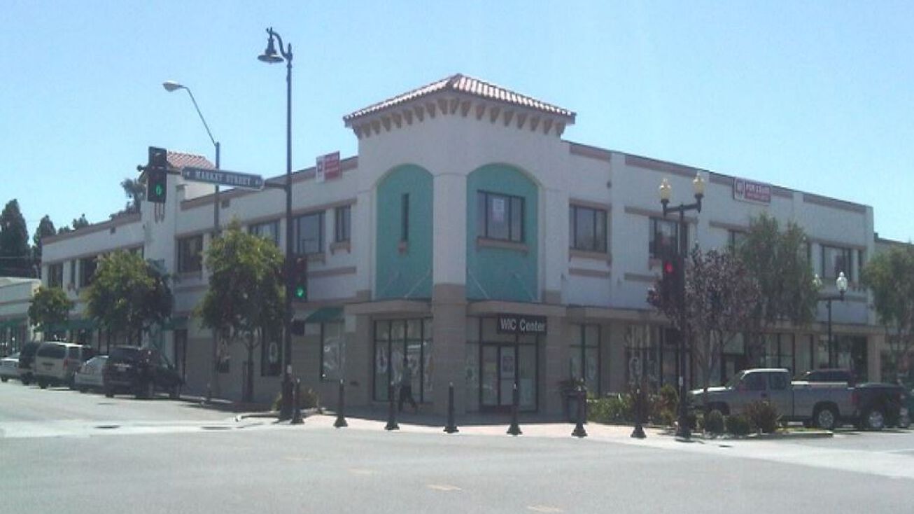 100 S. Market Street, Inglewood, CA 90301 Retail Space for Lease