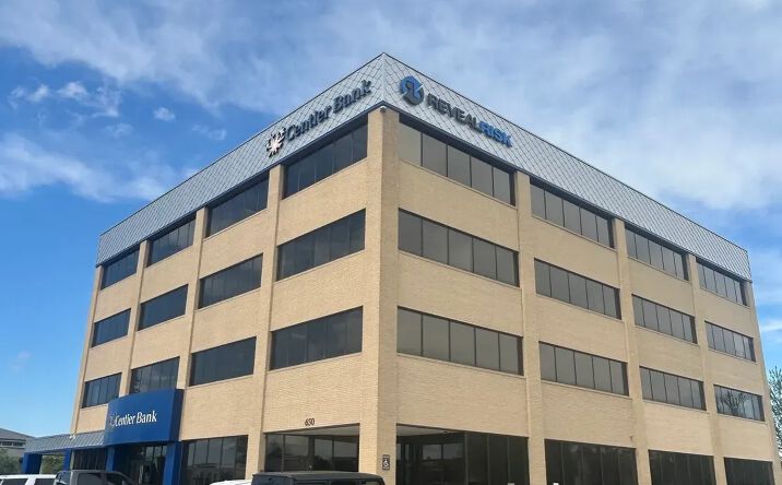 Pictures of Office property located at 650 E Carmel Dr, Carmel, IN 46032 for lease - image #1