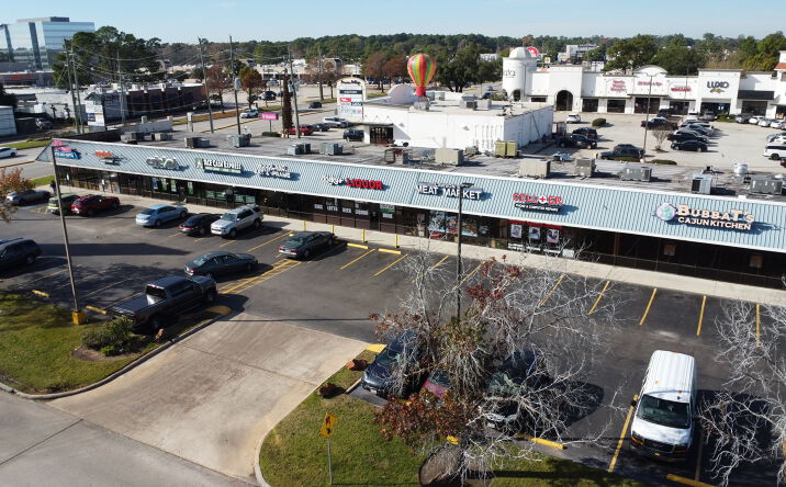 Pictures of Retail property located at 202 Sawdust Rd, Spring, TX 77380 for lease - image #1
