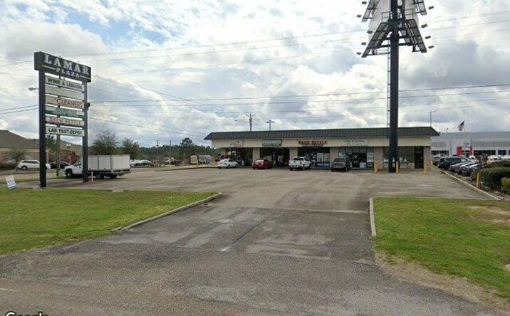 Pictures of Retail property located at 6242 US-98, Hattiesburg, MS 39402 for lease - image #1