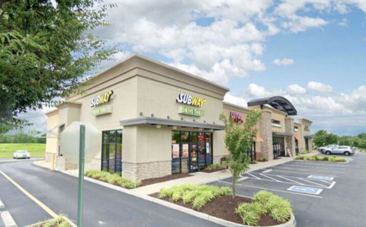 Pictures of Retail, Office, Restaurant property located at 11670 Lakeridge Parkway, Ashland, VA 23005 for lease - image #1