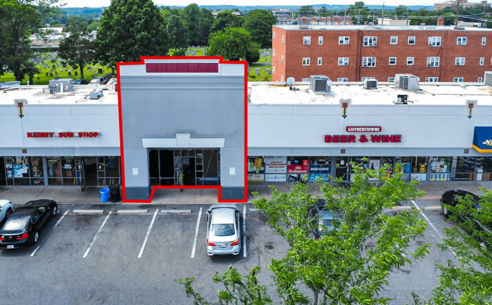 Pictures of Retail property located at 206-300 N Frederick Ave, Gaithersburg, MD 20877 for lease - image #1