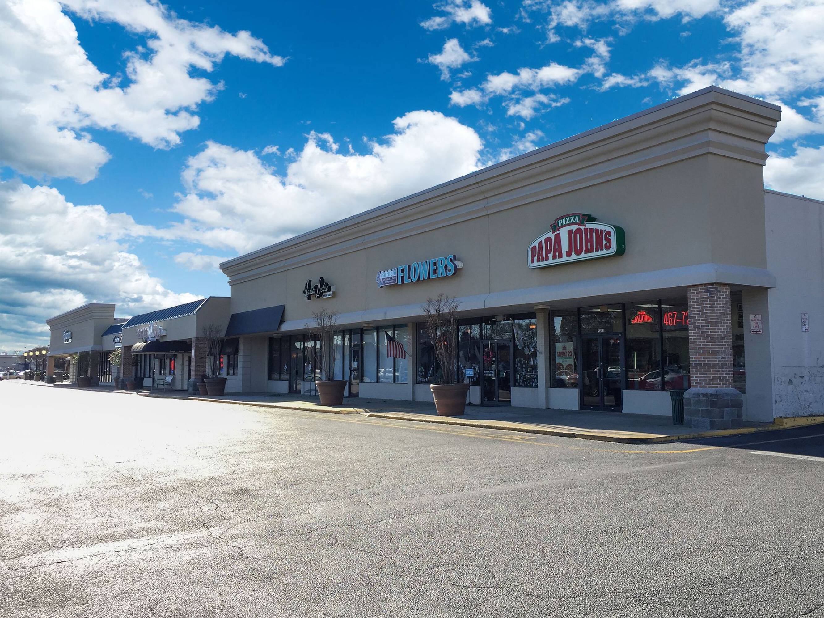 5242 Fairfield Shopping Center, Virginia Beach, VA 23464