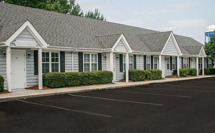 Pictures of Office property located at 905 Halstead Blvd, Elizabeth City, NC 27909 for lease - image #1