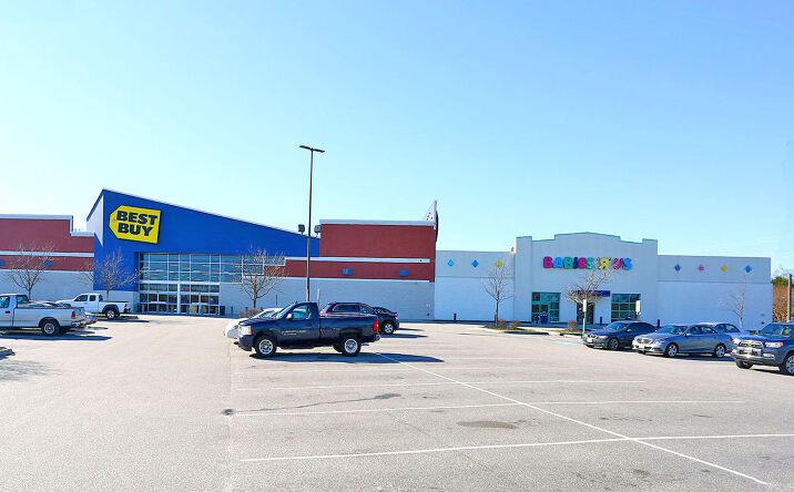 Pictures of Retail property located at 12153 Jefferson Ave, Newport News, VA 23602 for lease - image #1