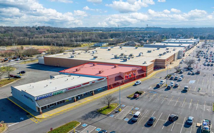 Pictures of Retail property located at 3133 Lebanon Pike, Nashville, TN 37214 for lease - image #1