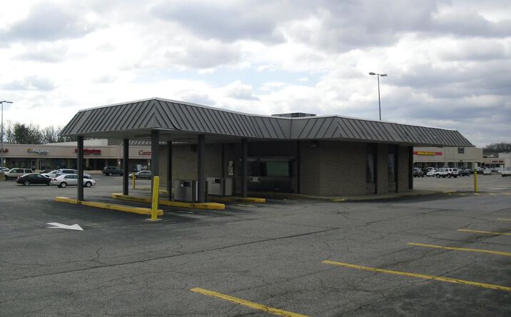 Pictures of Retail property located at 3260 Crain Highway, Waldorf, MD 20603 for lease - image #1