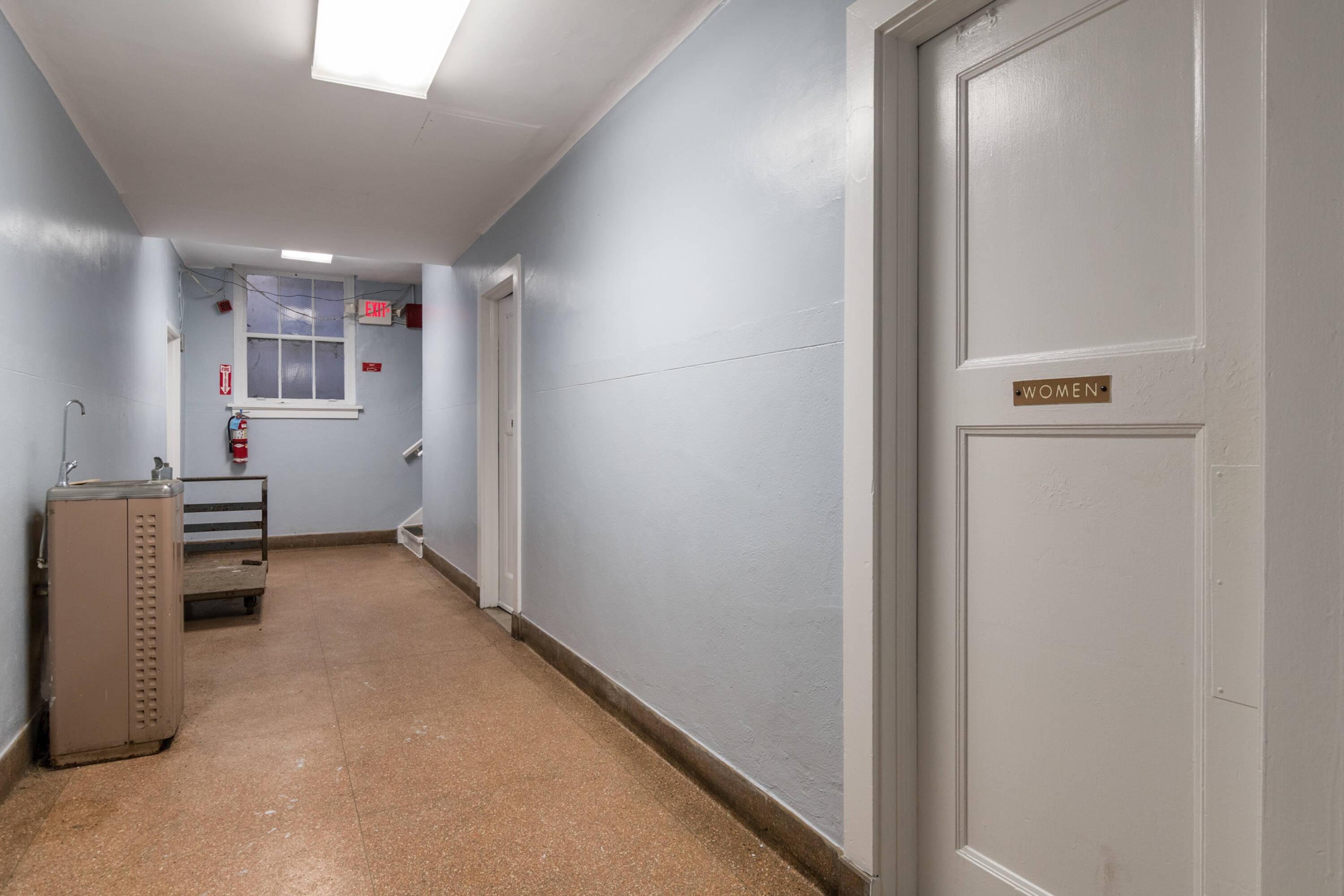 166170 Jericho Tpke, Floral Park, NY 11001