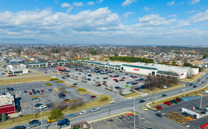 Pictures of Retail property located at 993 Wayne Ave, Chambersburg, PA 17201 for lease - image #1