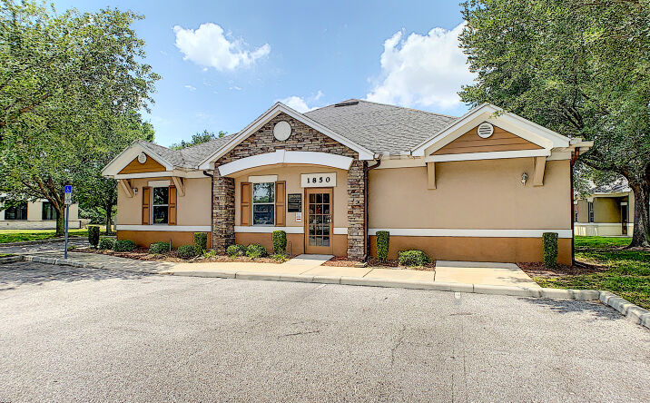 Pictures of Office property located at 1850 N Alafaya Trail, Orlando, FL 32826 for lease - image #1