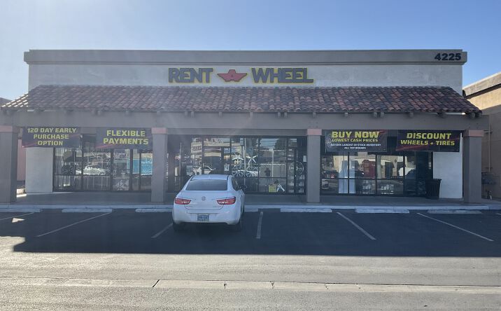 Pictures of Retail, Restaurant property located at 4235 E Charleston Blvd, Las Vegas, NV 89104 for lease - image #1