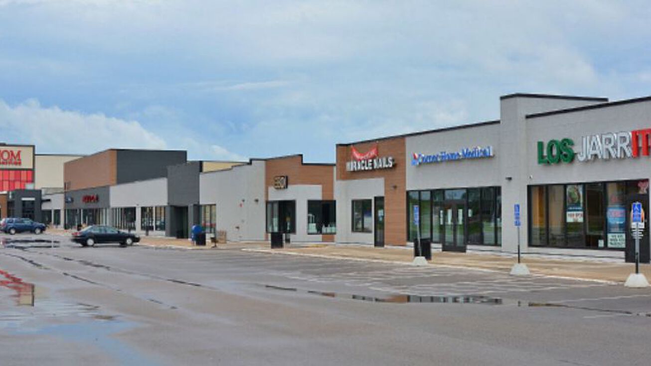 115 16th Ave NW, Rochester, MN 55901 Retail Space for Lease Miracle