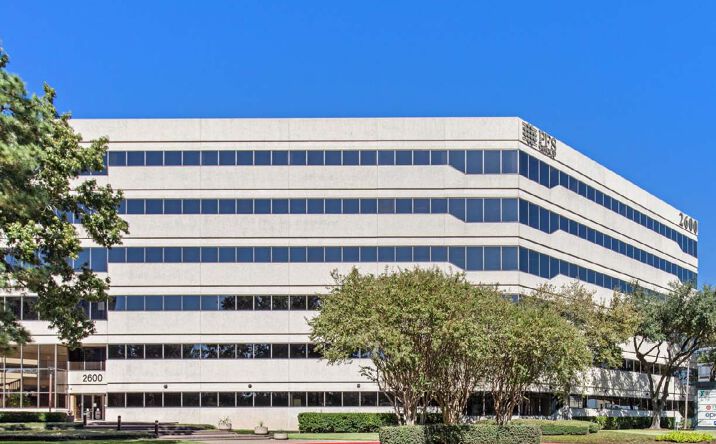 Pictures of Office property located at 2600 N Loop W, Houston, TX 77092 for lease - image #1