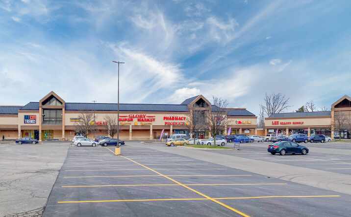 Pictures of Retail, Office property located at 7990-8000 W Outer Drive, Detroit, MI 48235 for lease - image #1
