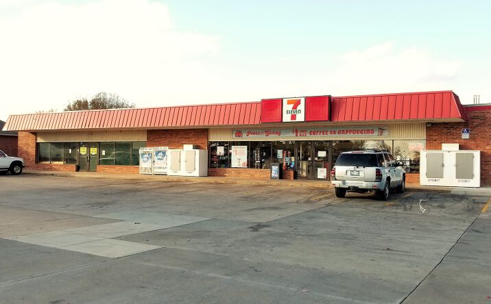 Pictures of Retail property located at 2361 E Alameda St, Norman, OK 73071 for lease - image #1