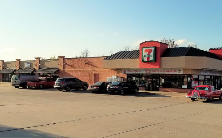 Pictures of Retail property located at 1103-1111 E Constitution, Norman, OK 73072 for lease - image #1