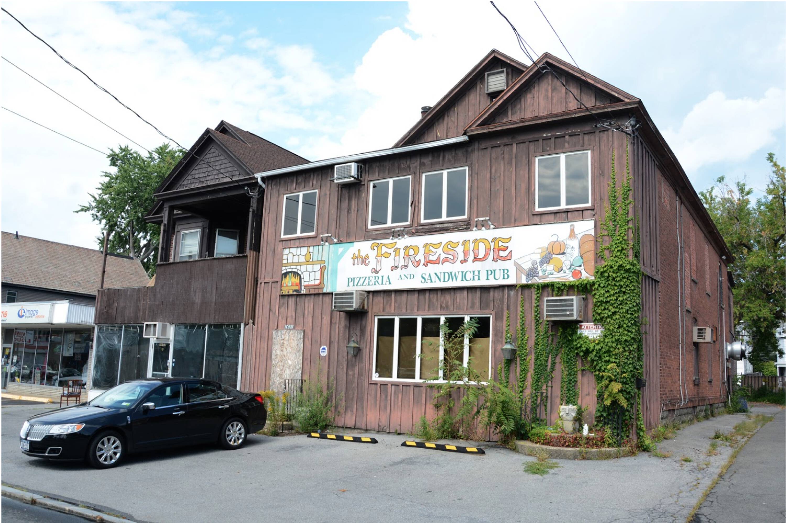 1631 Eastern Pkwy, Schenectady, NY 12309 Retail Space for Lease