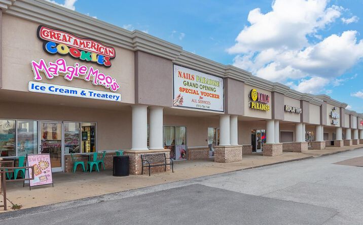 Pictures of Retail property located at 1032 Vann Dr, Jackson, TN 38305 for lease - image #1