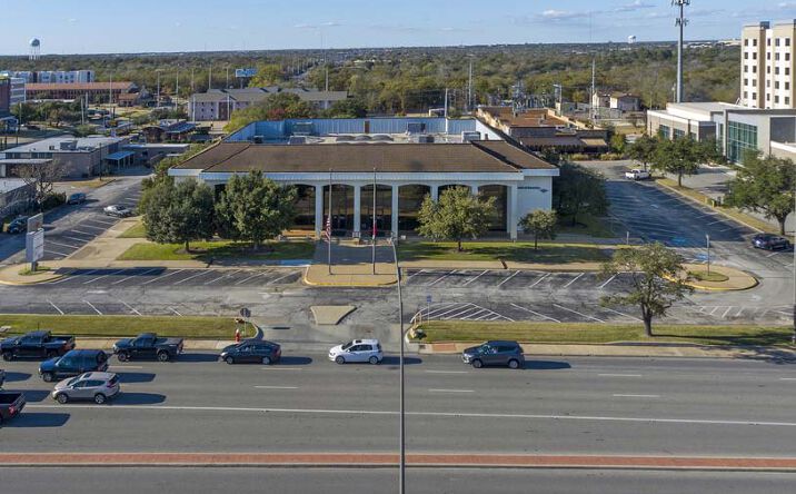 Pictures of Office property located at 111 University Dr E, College Station, TX 77840 for lease - image #1