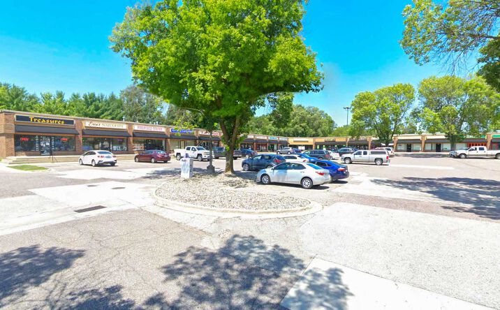 Pictures of Retail property located at 1800 NW 86th St, Clive, IA 50325 for lease - image #1