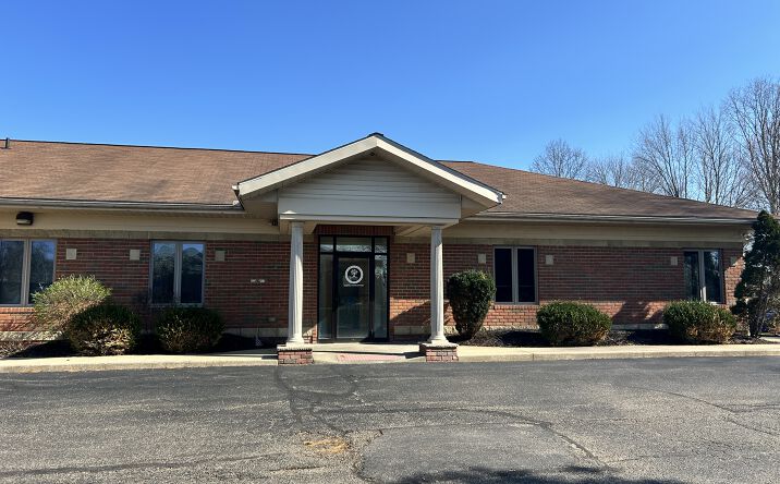 Pictures of Office property located at 4256 Fulron Drive NW, Canton, OH 44718 for lease - image #1