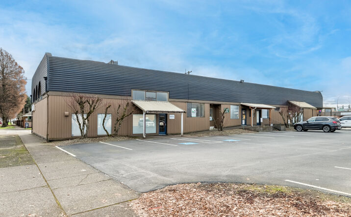 Pictures of Office property located at 1106 Douglas St, Longview, WA 98632 for lease - image #1