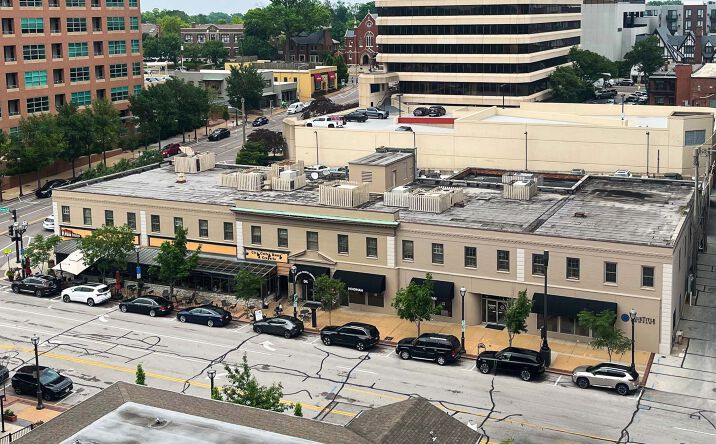 Pictures of Office property located at 34 N Brentwood Blvd, Clayton, MO 63105 for lease - image #1