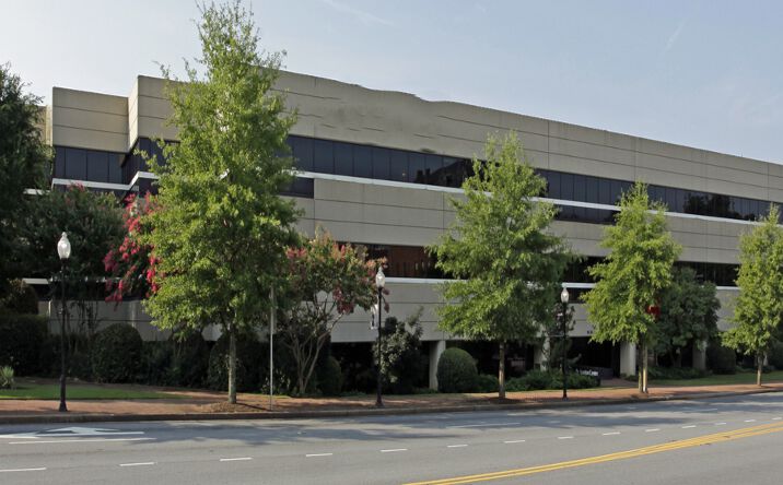Pictures of Office property located at 101 W St John St, Spartanburg, SC 29306 for lease - image #1